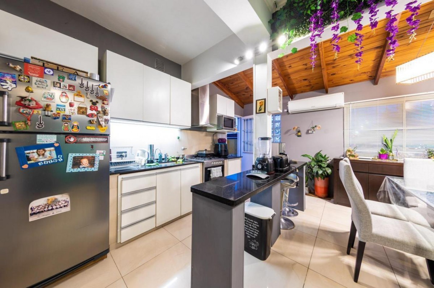 VENTA - CASA PLANTA ALTA TRES DORMITORIOS