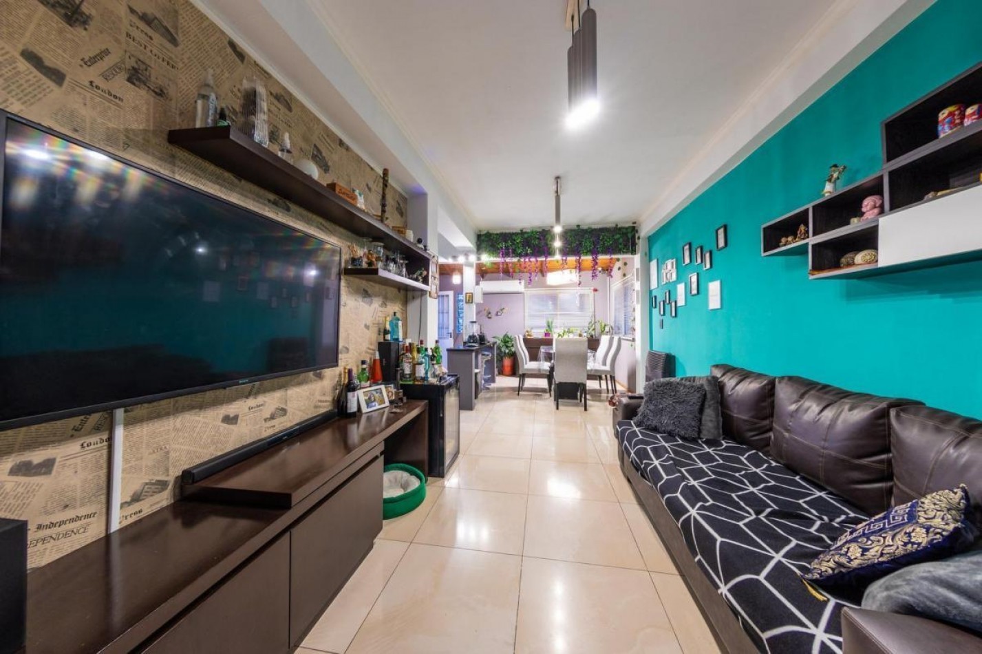 VENTA - CASA PLANTA ALTA TRES DORMITORIOS