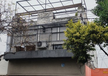 VENTA - CASA PLANTA ALTA TRES DORMITORIOS